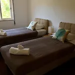 2 Quartos, 350m Olhos D'água, F *