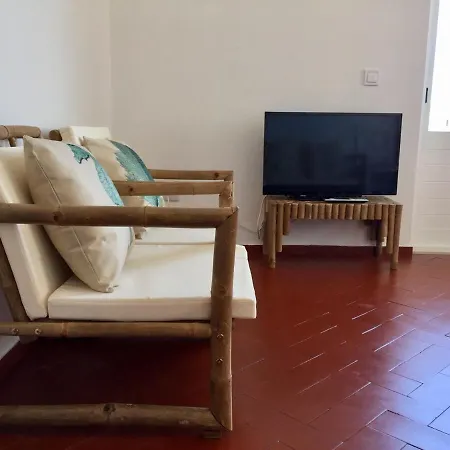 Apartamento 2 Quartos, 350m Olhos D'água, F